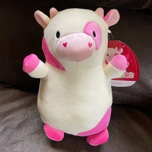 Caedyn Hug Mees Squishmellow